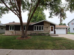 598 Sunset Ln, Fond Du Lac, WI 54935