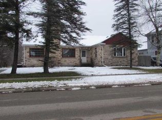 447 Pine River St, Redgranite, WI 54970