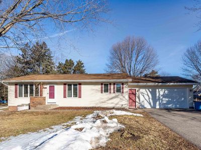 800 JOHNS DRIVE, Stevens Point, WI, 54481