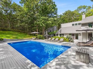 48 Bob White Dr, Water Mill, NY 11976