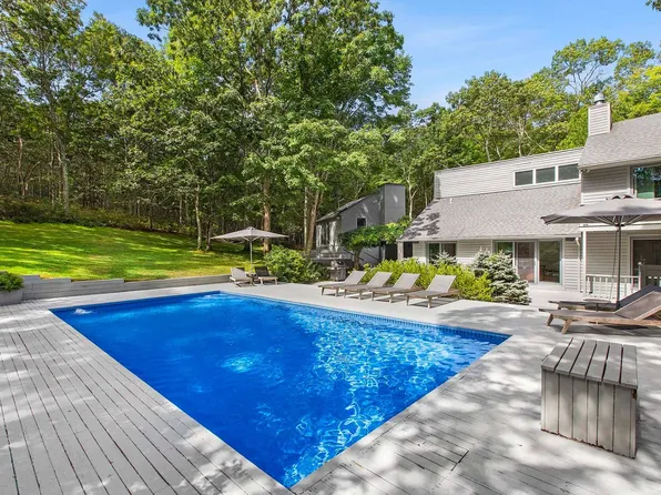 48 Bob White Dr, Water Mill, NY 11976