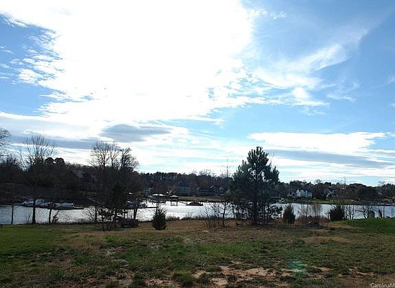 4th image of 112 Overlook Cove Loop