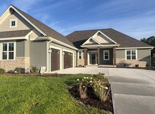 N51W18847 Quietwood Dr, Menomonee Falls, WI 53051