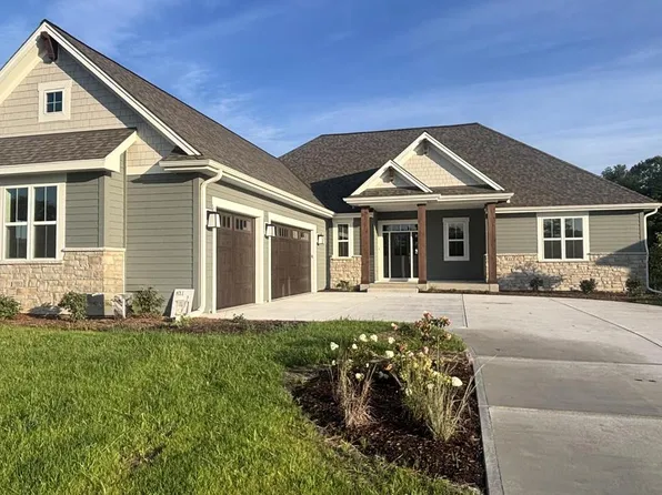 N51W18847 Quietwood DRIVE, Menomonee Falls, WI 53051