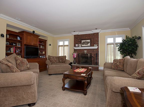 5th image of 20144 W White Tail Ct