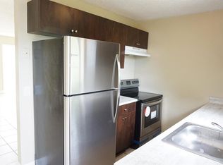 1601 W 37th St #4, West Palm Beach, FL 33404