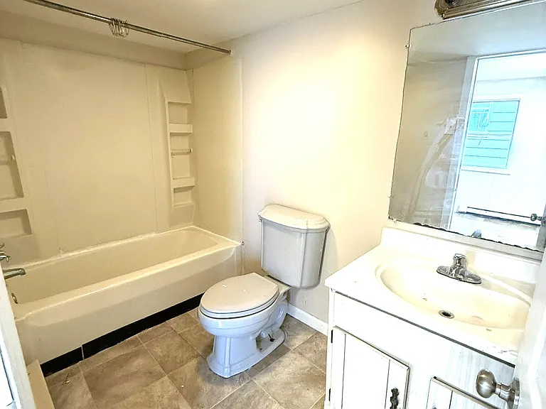 37 Green St — Photo 8