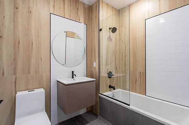 Rented by Pinn Realty | media 32