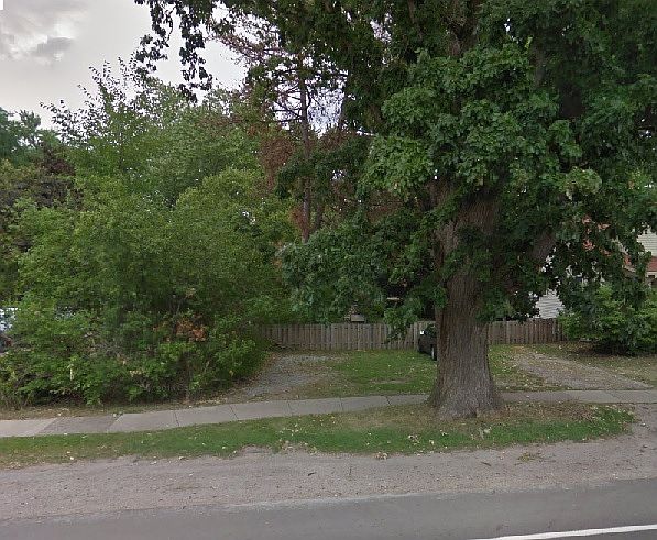 PICTURE OF VACANT LOT