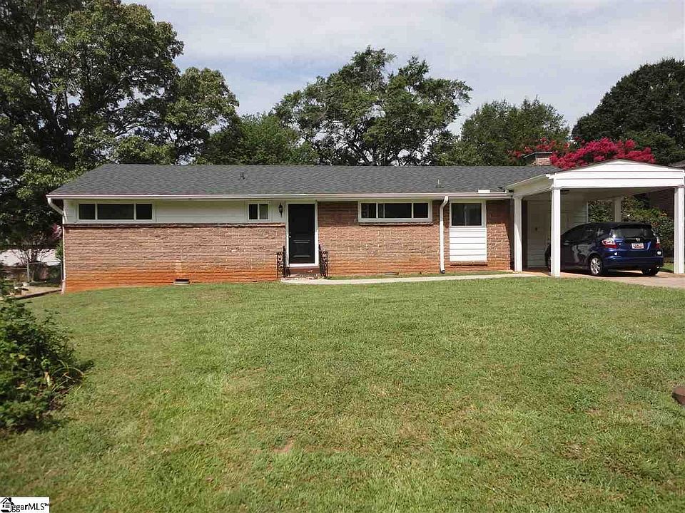 1st image of 9 Blackstone Dr
