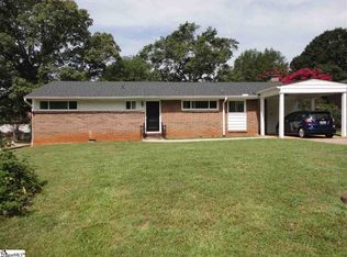 9 Blackstone Dr, Greenville, SC 29617