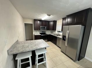 4717 Holladay Rd, Virginia Beach, VA 23455