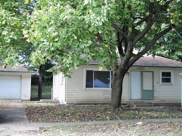 1st image of 1525 Colgrove Dr