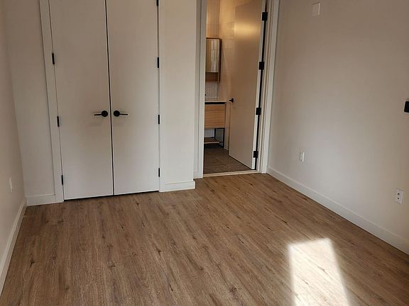 2nd image of 307 Pine St #205AB