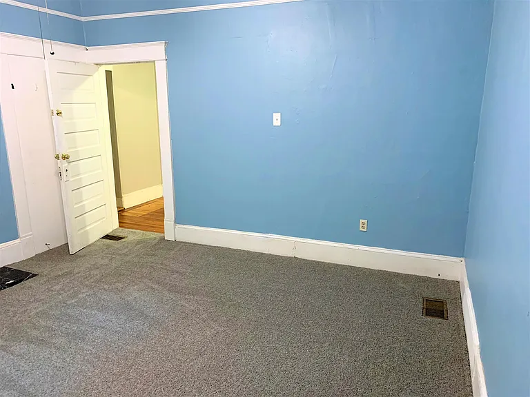 1080 Curran St NW — Photo 8