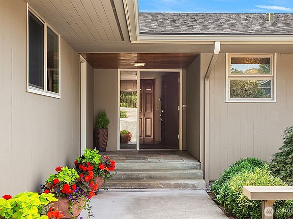 5th image of 714 79th Avenue SE