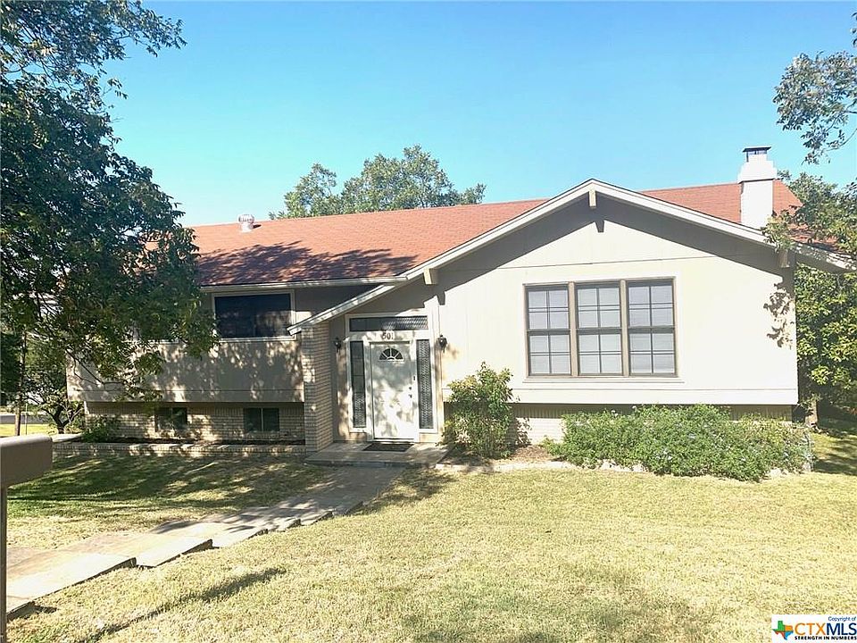 1st image of 501 Yucca Dr
