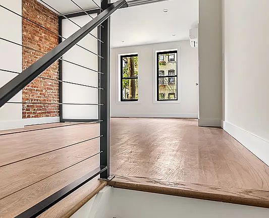 5th image of 1817 George St APT 1R