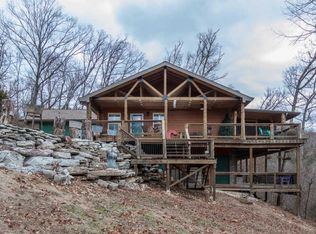 102 Ripley Ln, Branson West, MO 65737