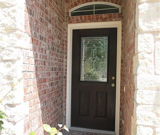 2nd image of 2209 Lanshire Dr