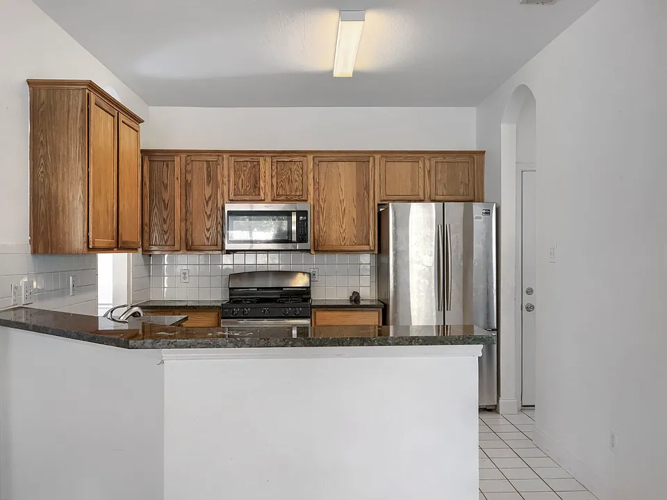 7018 Echo Lake Ct
