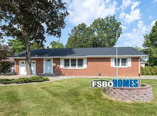 1924 44th St, Moline, IL 61265