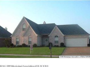 9910 Piney Ridge Dr, Olive Branch, MS 38654