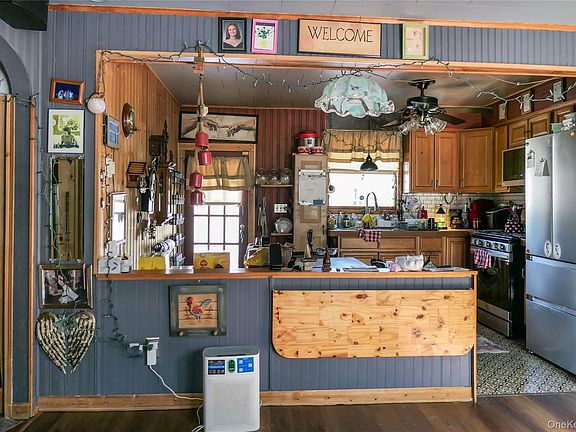 3rd image of 15 Private Road