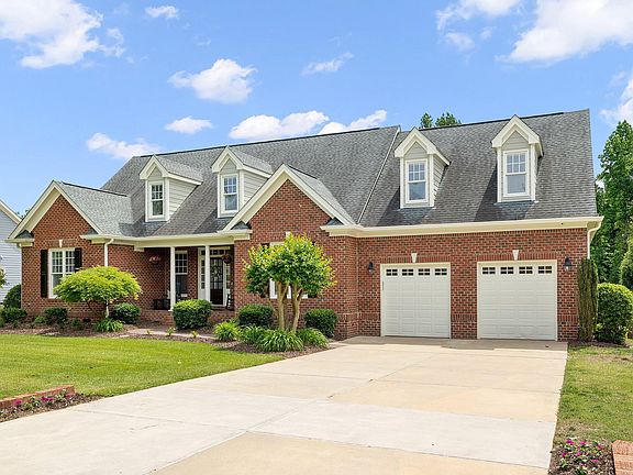 3rd image of 4709 Sandy Bay Cir