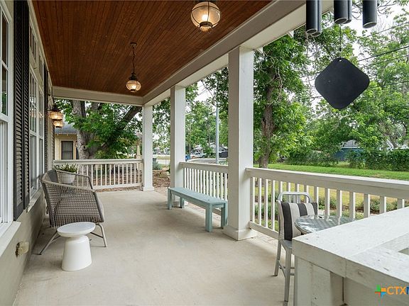 4th image of 1135 Kuehler Ave