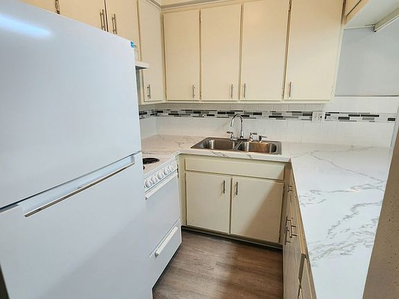 4th image of 10405 Irene St APT 210