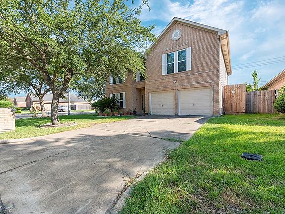 2nd image of 10203 Finchwood Ln