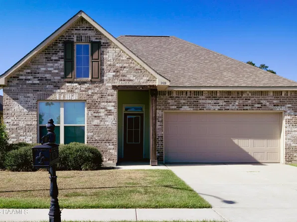 209 Berg Ct, Youngsville, LA 70592