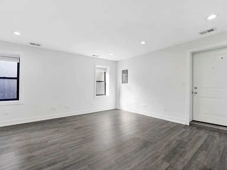 3648 S Paulina St #CH1 — Photo 5