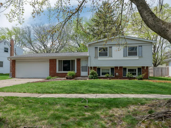 6132 Devon St, Portage, MI 49024