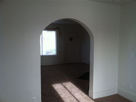 dinning into livingroom view