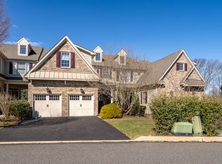 217 Caspian Ln, Norristown, PA 19403