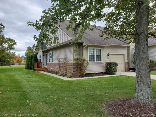 41609 Blair Dr, Novi, MI 48377