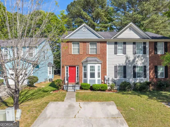 5910 Hampton Ct, Atlanta, GA 30349