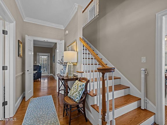 4th image of 2707 E Fairway Road
