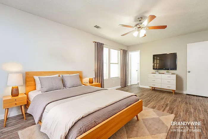 1467 Muirfield Dr — Photo 10