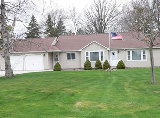 342 Millersville Ave, Howards Grove, WI 53083