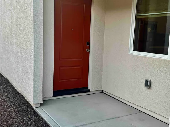 8219 Gonsman Way, Elk Grove, CA 95757