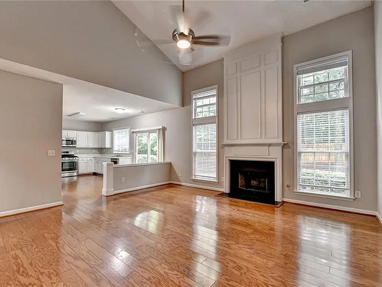 565 Alstonefield Dr — Photo 19
