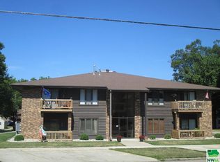620 4th Ave APT 7, Sheldon, IA 51201
