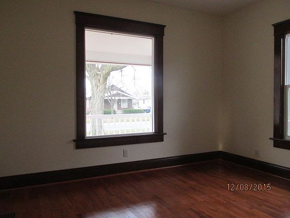 3rd image of 1729 W Indiana Ave