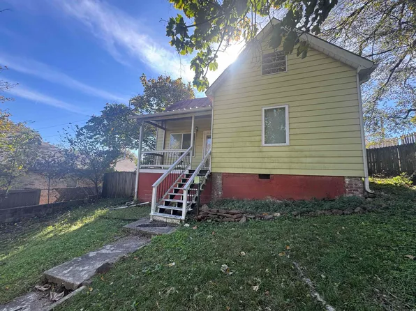 2613 W 6th St, Little Rock, AR 72205