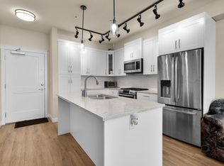 11077 Ravine Rd #612, Surrey, BC V3T3X5