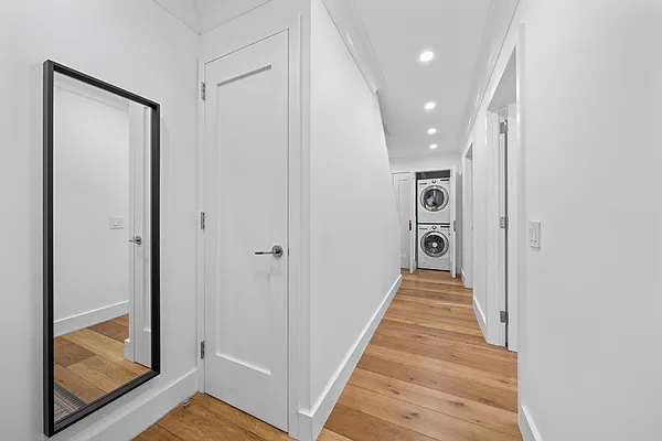 Sold by Hauseit LLC | media 26