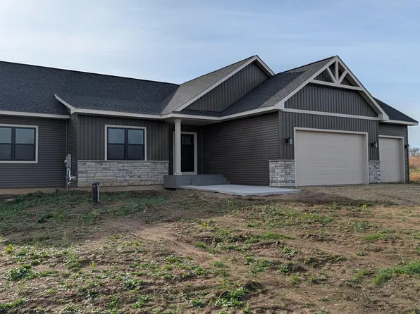 487 146th Ave, Somerset, WI 54025